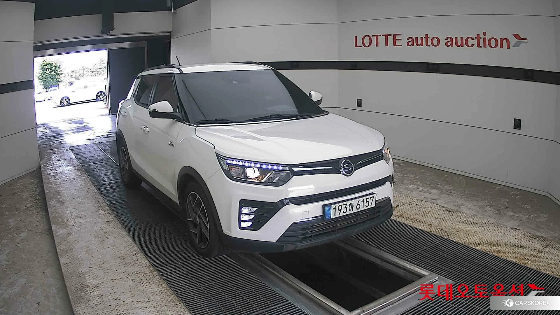 SsangYong Tivoli 2022 Grand White из Кореи, фото 6