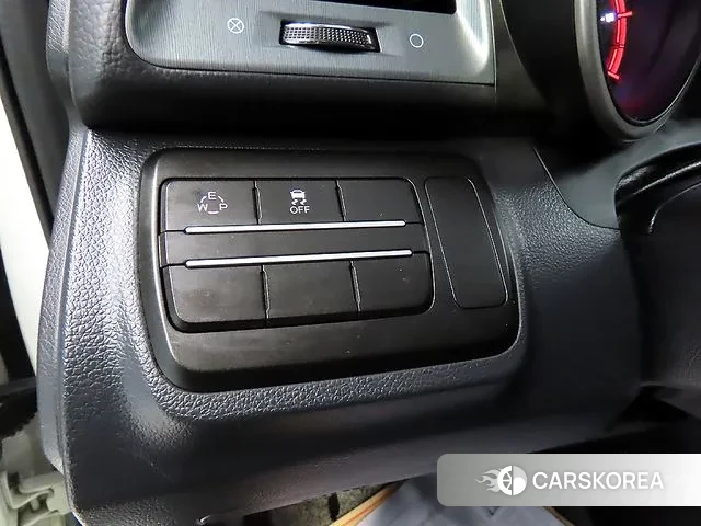 Ssangyong Tivoli Armor 2018 Белый из Кореи, фото 6