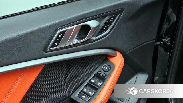 BMW 1 Series (F40) 2021 Черный из Кореи, фото 6