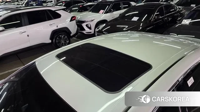 Toyota Camry (XV70) 2023 Белый из Кореи, фото 6