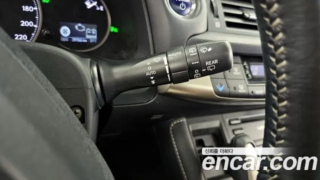 Lexus CT200h 2018 Белый из Кореи, фото 6