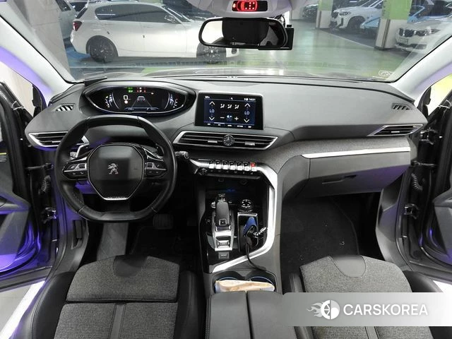 Peugeot 5008 second generation 2019 Серый из Кореи, фото 6