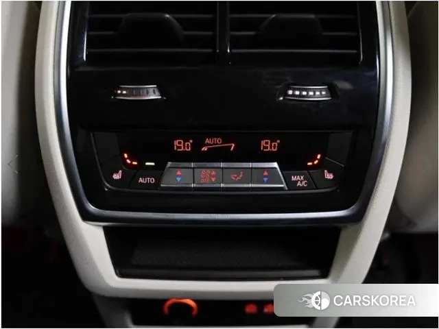 BMW X7 (G07) 2025 Белый из Кореи, фото 6