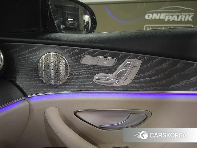 Mercedes-Benz E-Class W213 2022 Черный из Кореи, фото 6