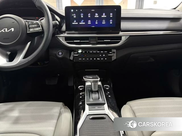 Kia K3 2023 Синий из Китая, фото 5