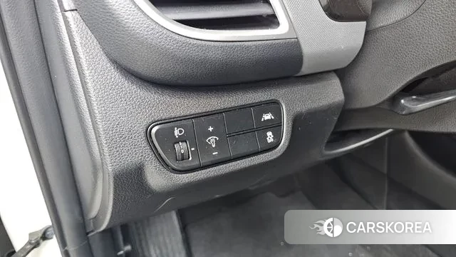 Kia Seltos 2022 Белый из Кореи, фото 6