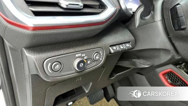 Chevrolet (GM Daewoo) Trailblazer 2020 Белый из Кореи, фото 6