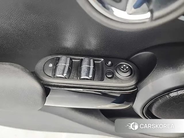 Mini Cooper S 2023 Белый из Кореи, фото 6