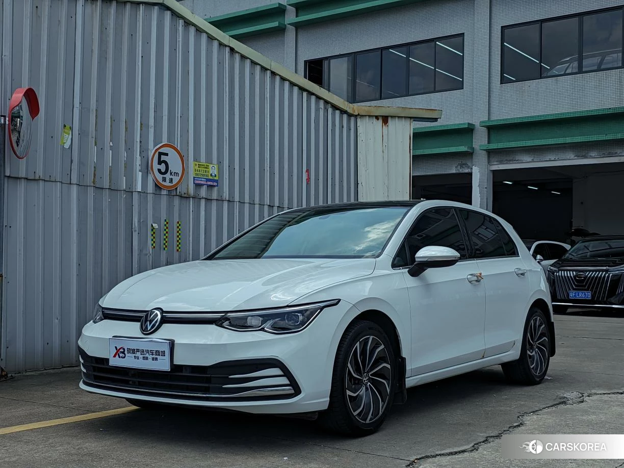 Volkswagen Golf 2023 Белый из Китая, фото 6