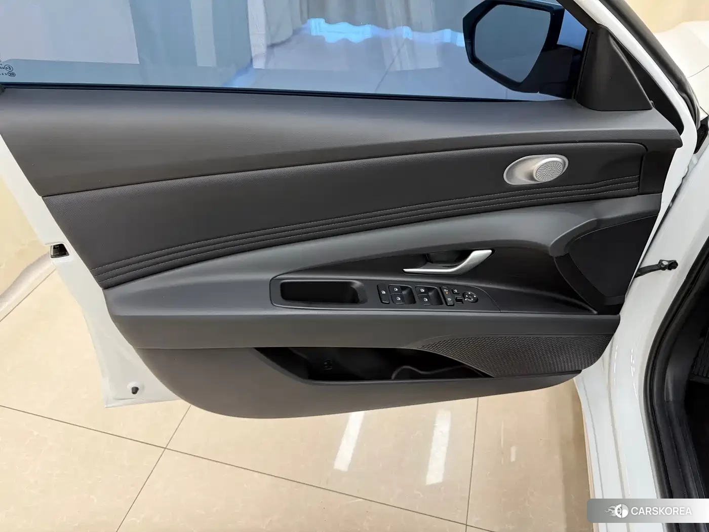 Hyundai Elantra 2024 Белый из Китая, фото 6