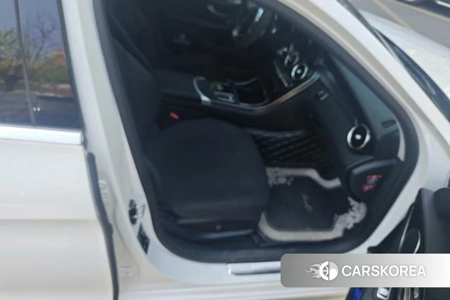 Mercedes-Benz Class C 2021 Белый из Китая, фото 6