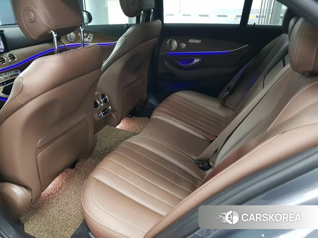 Mercedes-Benz E-Class W213 2023 Серый из Кореи, фото 6