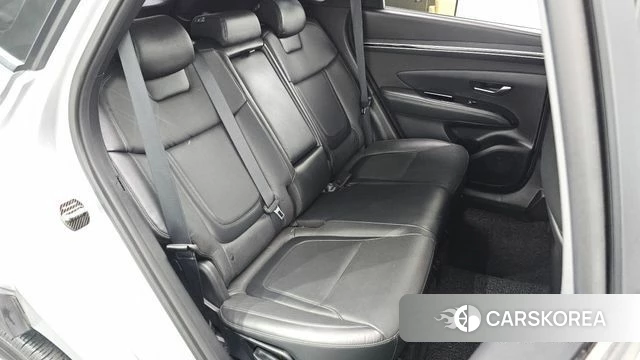 Hyundai Tucson (NX4) 2021 Серебряный из Кореи, фото 6