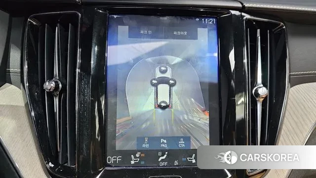 Volvo XC60 second Generation 2019 Белый из Кореи, фото 6