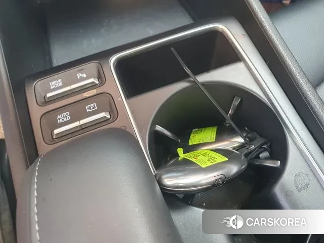 Hyundai Sonata D Edge (DN8) 2024 Серебристо-серый из Кореи, фото 6