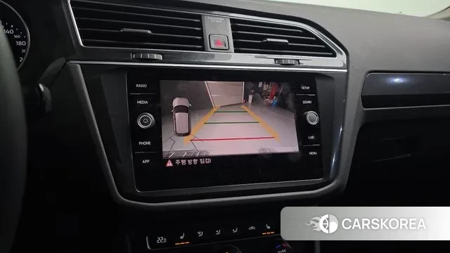 Volkswagen Tiguan second Generation 2018 Серебряный из Кореи, фото 6