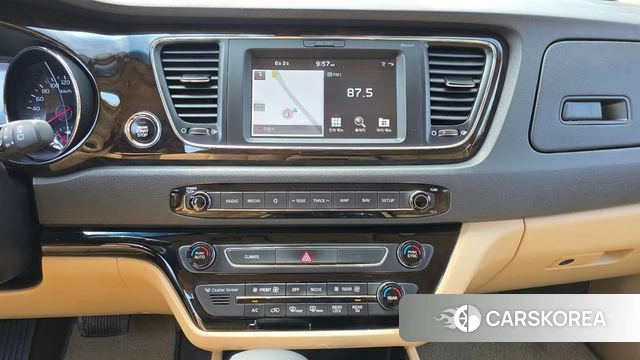 Kia The New Carnival 2018 Белый из Кореи, фото 6