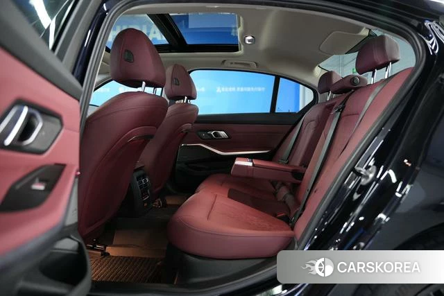 BMW 3 series 2023 Черный из Китая, фото 6