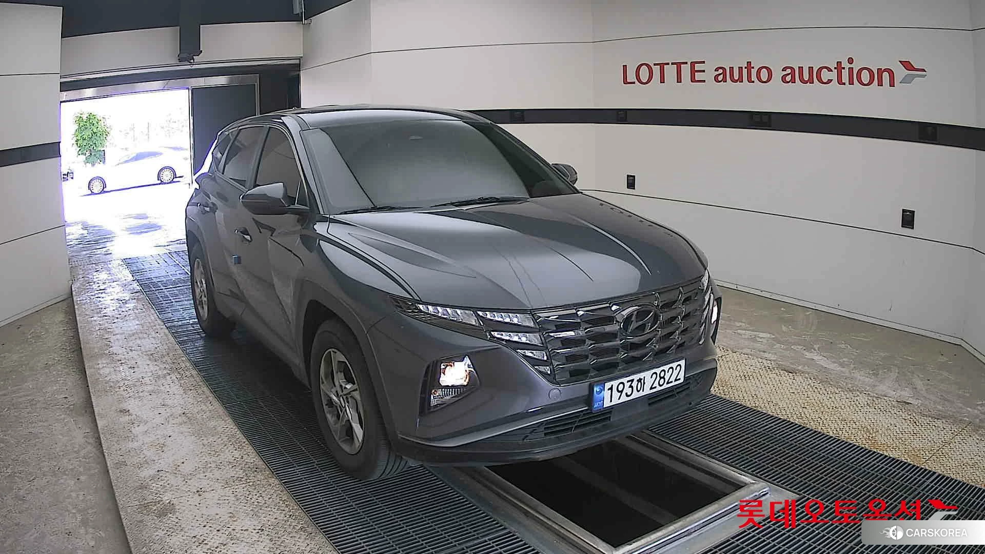 Hyundai Tucson 2022 Titanium Grey Metallic из Кореи, фото 6