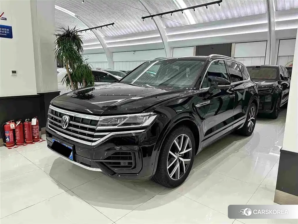 Volkswagen Touareg 2019 Черный из Китая, фото 6