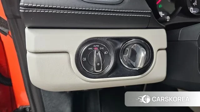 Porsche 718 Boxster 2021 Оранжевый из Кореи, фото 6