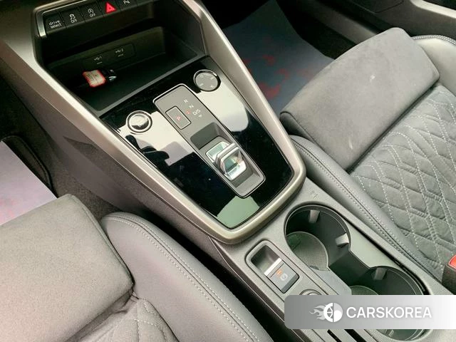 Audi A3 2023 Белый из Китая, фото 6