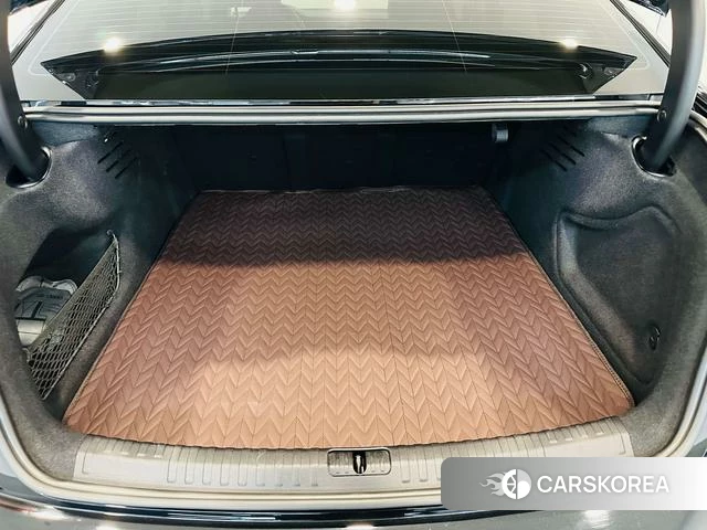 Audi A6L 2024 Черный из Китая, фото 6