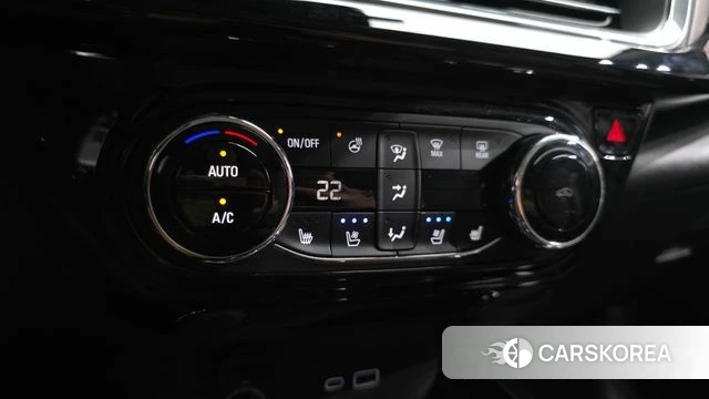 Chevrolet (GM Daewoo) Trax Crossover 2024 Черный из Кореи, фото 6