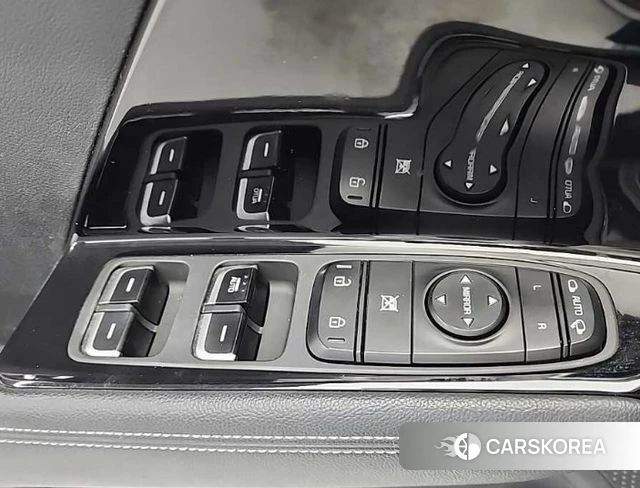 Kia Niro 2019 Белый из Кореи, фото 6