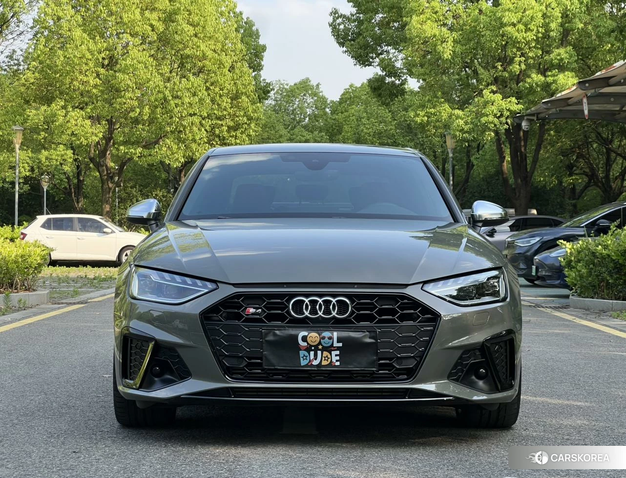 Audi S4 2022 Серебристо-серый из Китая, фото 6