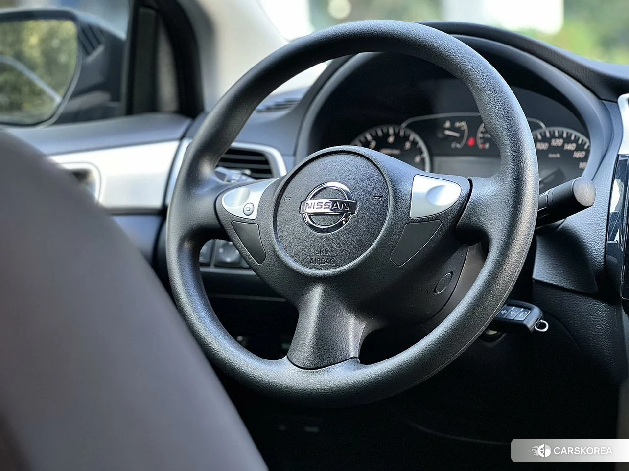 Nissan Xuan Yi 2024 Темно-серый из Китая, фото 6