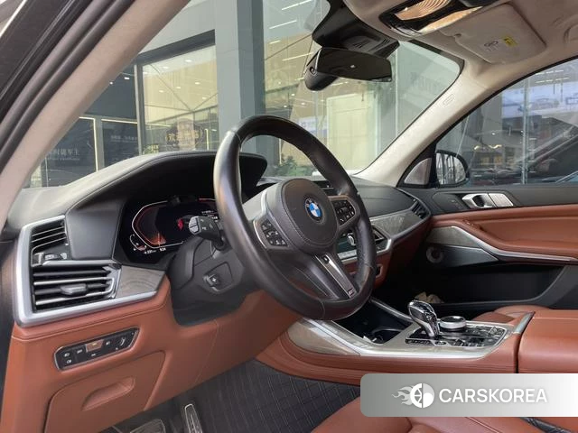 BMW X7 2021 Черный из Китая, фото 6