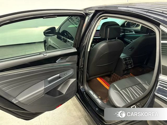 Volkswagen Passat 2023 Черный из Китая, фото 6