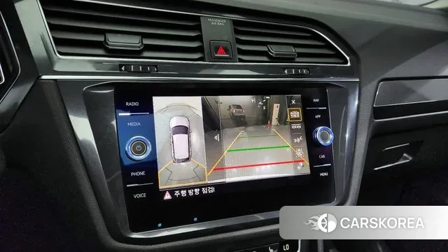 Volkswagen Tiguan Allspace 2020 Белый из Кореи, фото 6