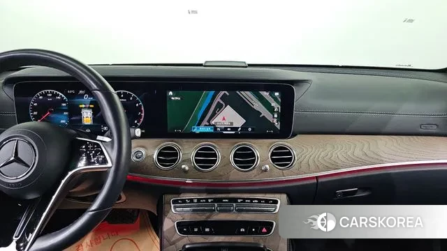 Mercedes-Benz E-Class W213 2023 Белый из Кореи, фото 6