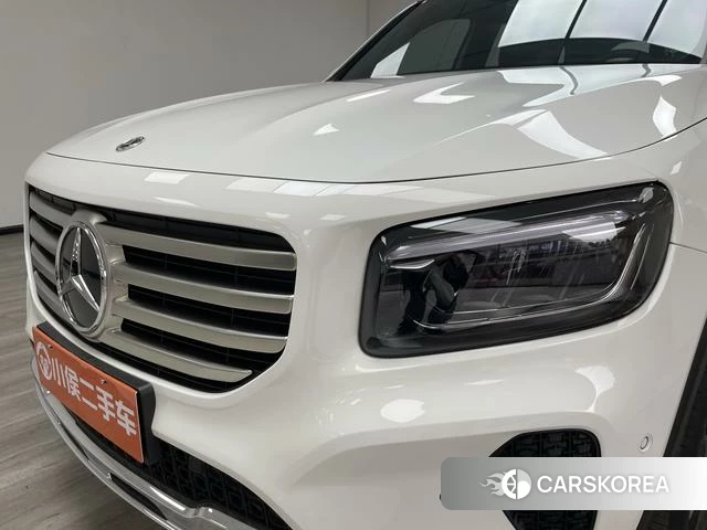 Mercedes-Benz GLB 2023 Белый из Китая, фото 6
