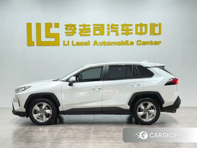 Toyota RAV4 Rongfang 2021 Белый из Китая, фото 6
