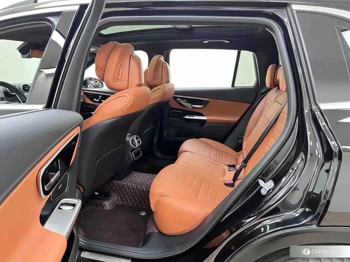 Mercedes-Benz GLC 2023 Черный из Китая, фото 6