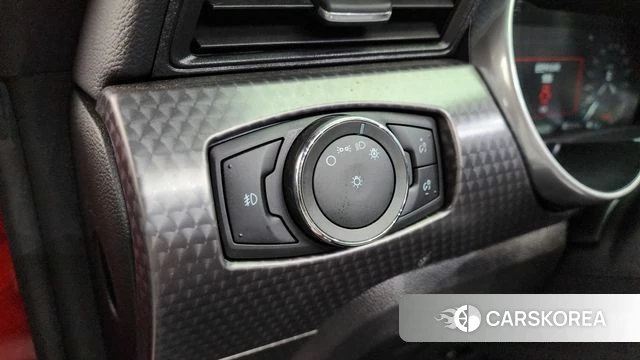 Ford Mustang 2022 Красный из Кореи, фото 6