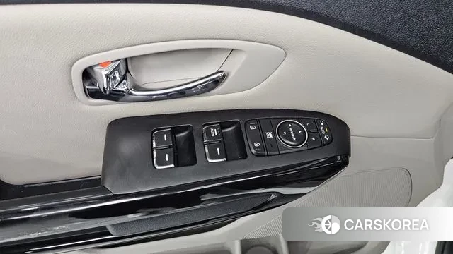 Kia The New Carnival 2018 Белый из Кореи, фото 6