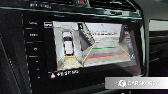 Volkswagen Tiguan Allspace 2023 Белый из Кореи, фото 6