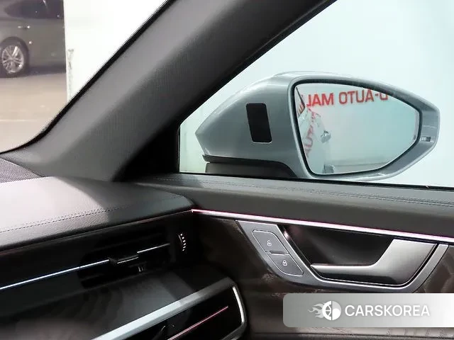 Audi A6 (C8) 2022 Серебристо-серый из Кореи, фото 6