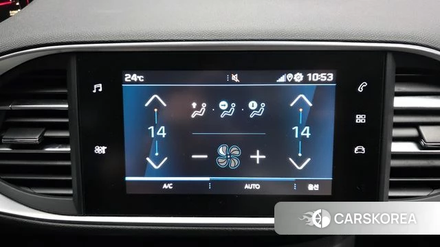 Peugeot 308 second generation 2019 Белый из Кореи, фото 6