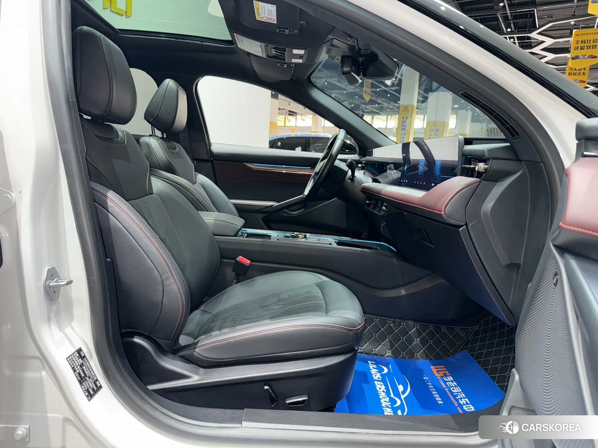 Ford Mondeo 2023 Белый из Китая, фото 6