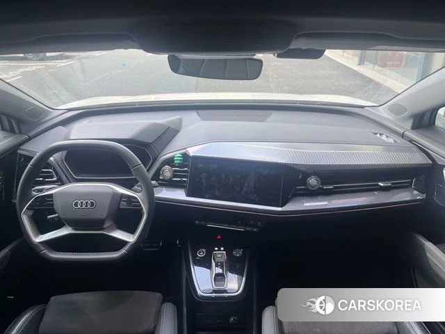 Audi Q4 e-tron 2023 Белый из Китая, фото 6