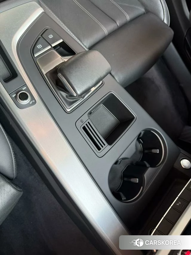 Audi A4L 2022 Белый из Китая, фото 6