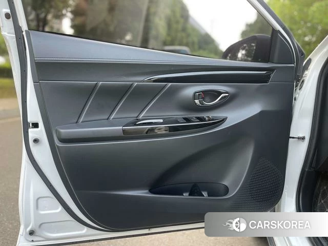 Toyota YARIS L Zhixuan 2022 Белый из Китая, фото 6