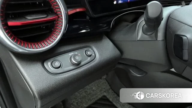 Chevrolet (GM Daewoo) Trax Crossover 2023 Белый из Кореи, фото 6