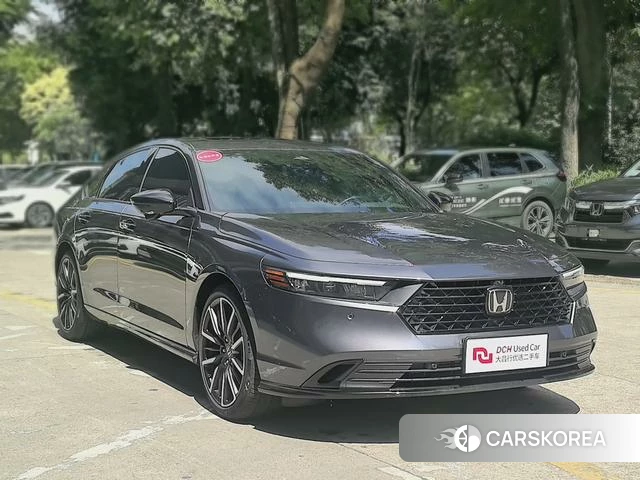 Honda Accord 2023 Серебристо-серый из Китая, фото 6