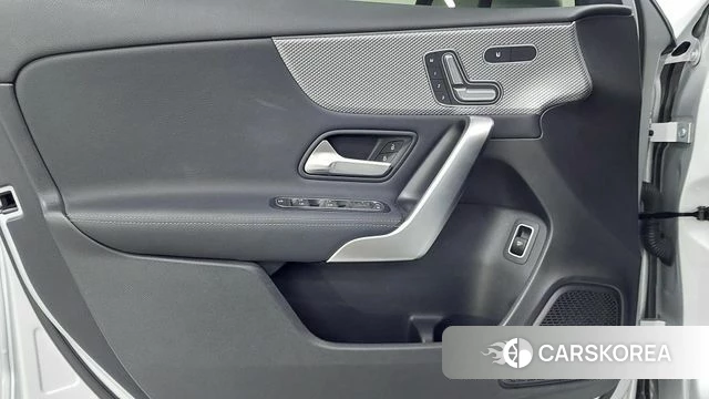 Mercedes-Benz A-Class W177 2022 Серебряный из Кореи, фото 6